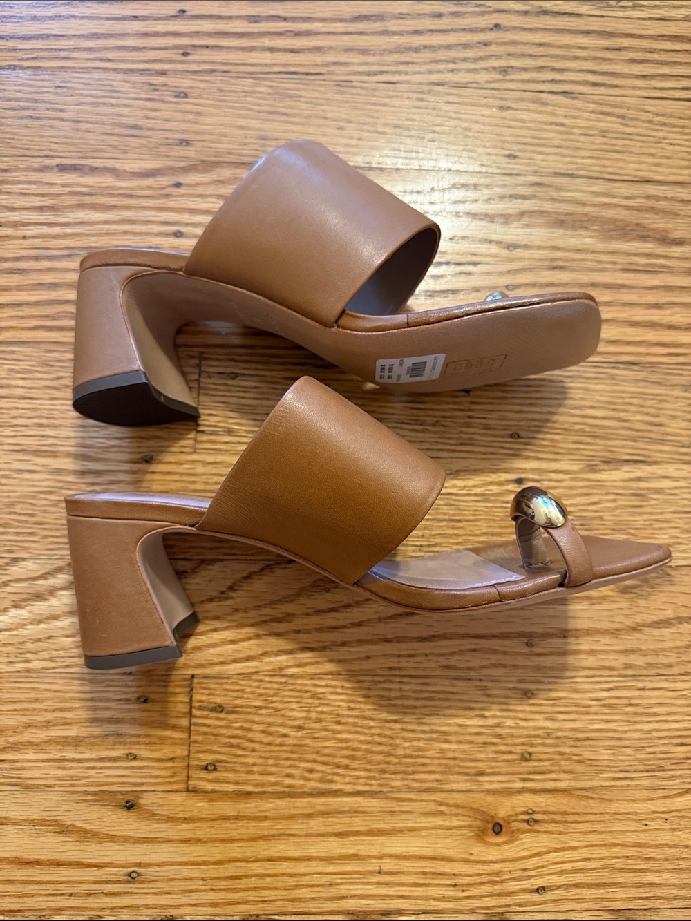 NWOB Anthropologie Tan Leather Block Heel Toe-Ring Slides with Gold Accents - Picture 6 of 10